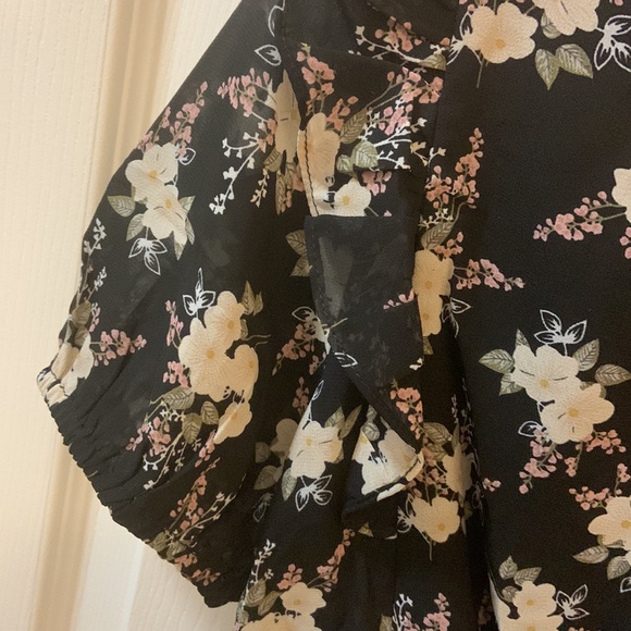 NWOT Magnolia Boutique Blouse - Picture 3 of 7